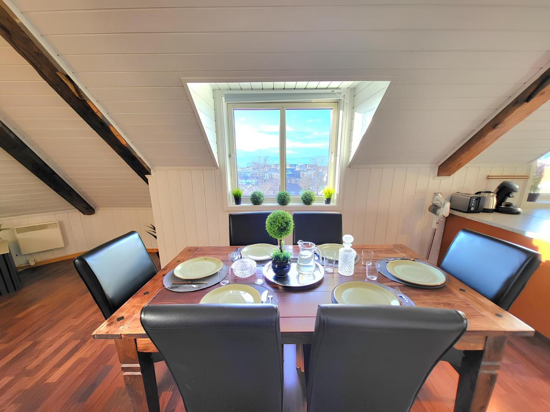 Sunset Penthouse, Fjord View & Parking Lägenhet Trondheim Exteriör bild